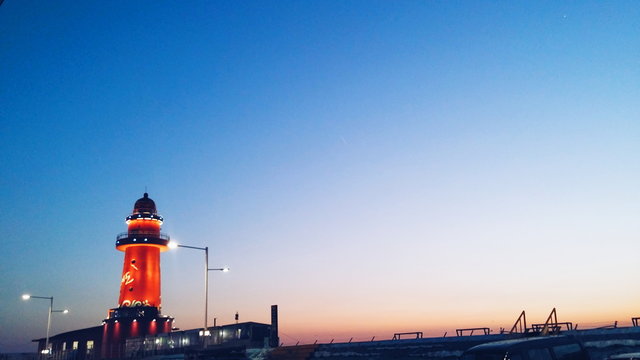 그 겨울 오이도의 빨간 등대