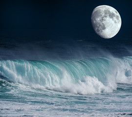 Fototapety  wielka fala morska i Księżyc