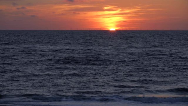 Sonnenuntergang Wind und Wellen Urlaub Sylt