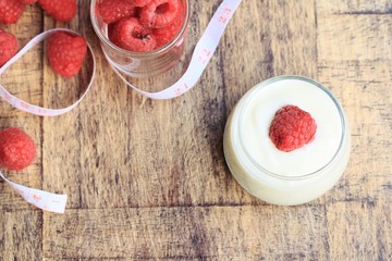 yogurt smoothie with raspberries