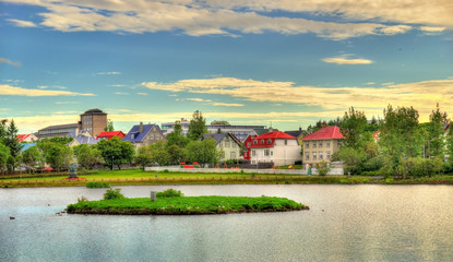 View of Tjornin lake in central Reykjavik - obrazy, fototapety, plakaty