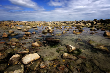 Stones on the beach, Larmor Plage - obrazy, fototapety, plakaty