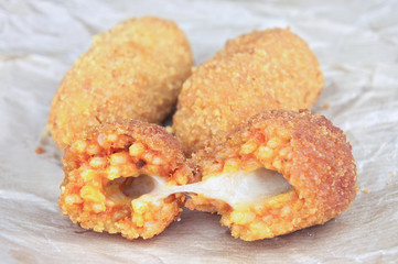 Suppli - italian fried rice balls