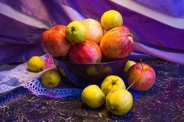 apples in a bowl