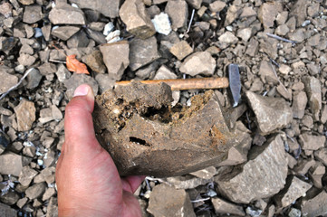 crystal quartz mineral