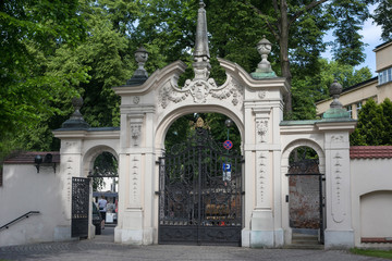 Obraz premium Ancient gate pauline monastery on Skalka. Krakow. Poland