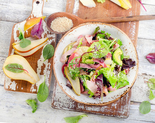 Fresh mixed salad with bacon