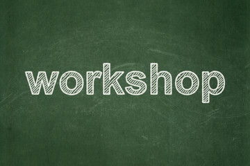 Obraz premium Learning concept: Workshop on chalkboard background