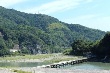 Fototapeta na wymiar 潜水橋