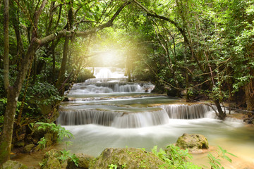 Fototapeta na wymiar Huai Mae Kamin The waterfall is located on Srinakarin Dam Nation