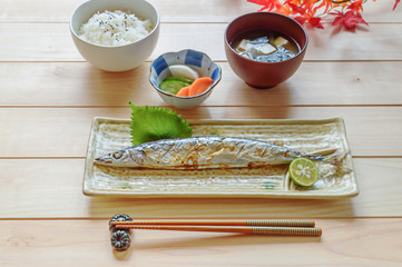 Sanma Shioyaki (Salt-Grilled Pacific Saury)is one of the most well-known seasonal fish representing autumn in Japanese cuisine.