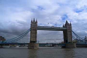 Fototapeta na wymiar the tower bridge