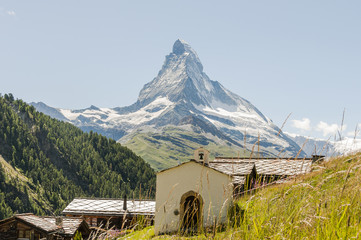 Zermatt, Bergdorf, Dorf, Findeln, Alpen, Schweizer Berge, Kapelle, Wanderweg, Wanderferien,...