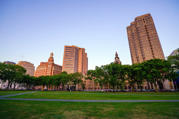 Obraz premium Downtown New Haven skyline at twilight