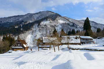 富山　五箇山　冬の相倉合掌造りの集落