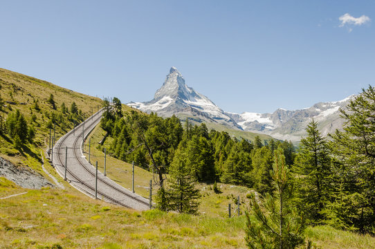Zermatt, Dorf, Alpen, Wallis, Gornergrat, Matterhorn, Bergbahn, Riffelalp, Wanderweg, Wanderferien, Schweizer Berge
