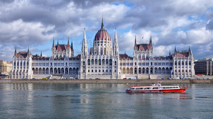Fototapeta premium Parliament in Budapest, Hungary