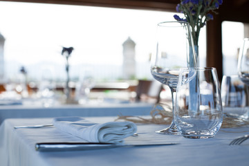 ready empty service in restaurant