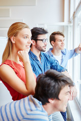 Obraz premium Start-Up Team denkt nach