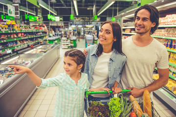 Family in the supermarket