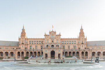 Fototapeta premium Sunrise at Spanish Square (Plaza de Espana) in Sevilla, Spain