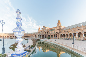 Obraz premium Sunrise at Spanish Square (Plaza de Espana) in Sevilla, Spain