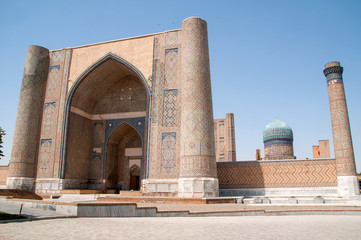Widok na meczet Bibi Chanum w Samarkandzie. - obrazy, fototapety, plakaty