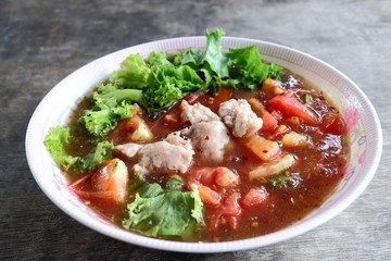 Fried noodle in minced pork sauce