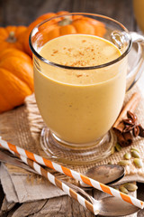 Pumpkin smoothie with oatmeal