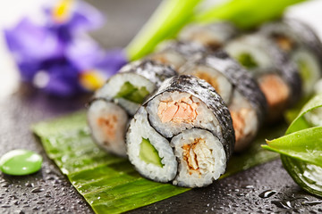 Yin Yang Sushi Roll