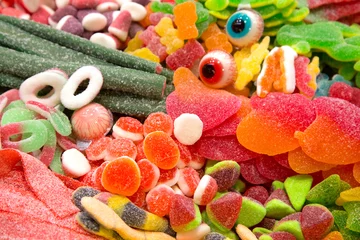 Samtvorhänge Süßigkeiten Süßwaren auf dem Boqueria Markt in Barcelona