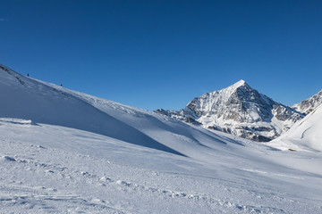 Fototapeta na wymiar Inverno alpino