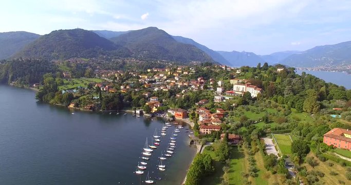 Aerial 4k - Lago di Como (IT) - Vista aerea di Pescallo