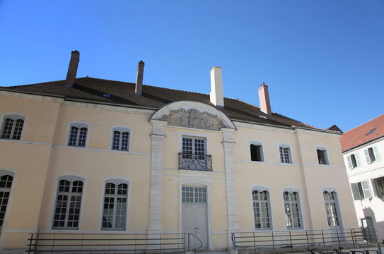 Proverbe sous la toiture: h&ocirc;tel de Balay,