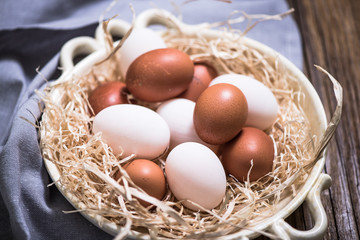 white and brown organic eggs