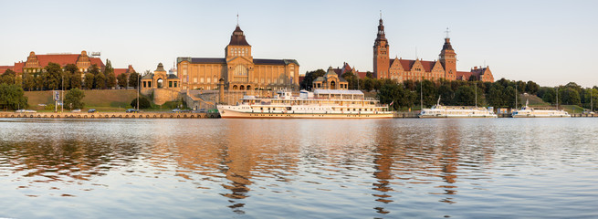 Panorama Wałów Chrobrego,(Tarasy Hakena),w Szczecinie © Mike Mareen