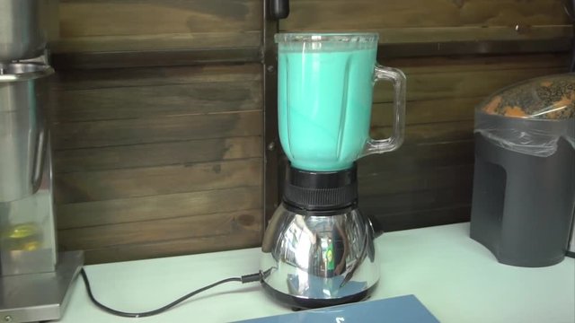 Process of blending milk coctail flavor bubble gum or mint by blender HD