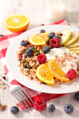 muesli,fruit and yogurt