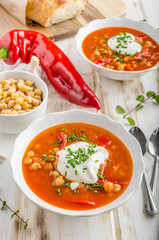 Chickpea soup with pepper