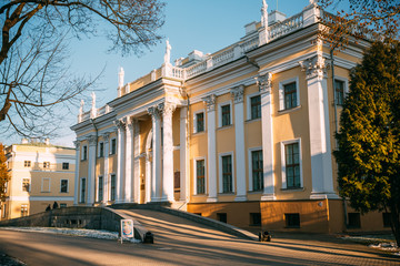 Fototapeta na wymiar Rumyantsev-Paskevich Palace in Gomel, Belarus