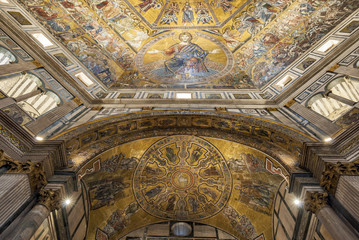 Fototapeta na wymiar The mosaic ceiling in the Battistero di San Giovanni or Baptistery of Saint John the Baptist in Florence, Italy