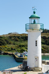 Fototapeta na wymiar phare de Bretagne