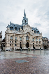 Obraz premium L'hôtel de ville de Roubaix et la Grand Place