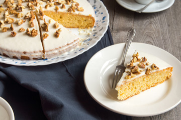 pumpkin and walnut cake
