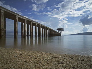 Obraz premium Old jetty from below