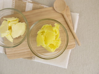 Butterschmalz und Butter