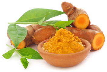 Turmeric with henna leaves
