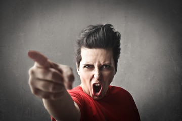 Angry woman screaming - obrazy, fototapety, plakaty