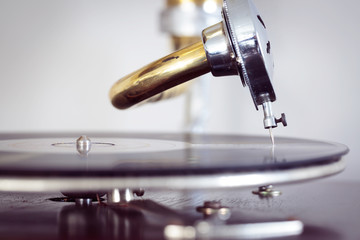 Turntable needle from a phonograph