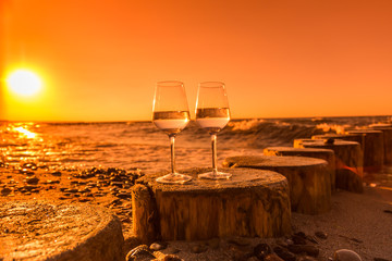 wein trinken am meer